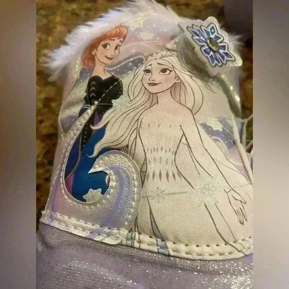 Disney Frozen light up winter boots toddler girl size 5 NWT without box - Picture 10 of 10